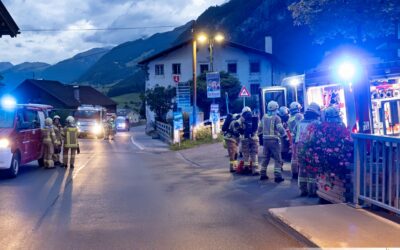 Gemeinschaftsübung der Feuerwehren Pettneu und Schnann