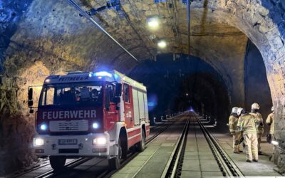 Großübung im Arlbergtunnel – Trafobrand mit Verkehrsunfall