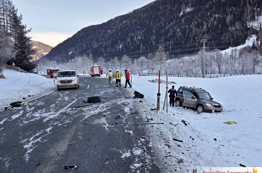 Verkehrsunfall auf der L68 Stanzertalstraße in Pettneu