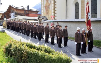 Florianifeier der Freiwilligen Feuerwehr Pettneu