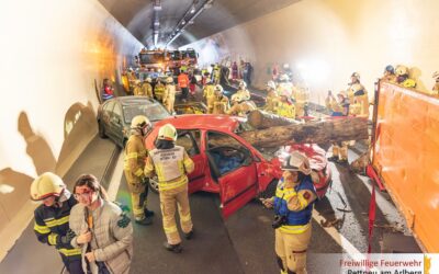 Tunnelübung auf der S16 im Pettneuer Tunnel